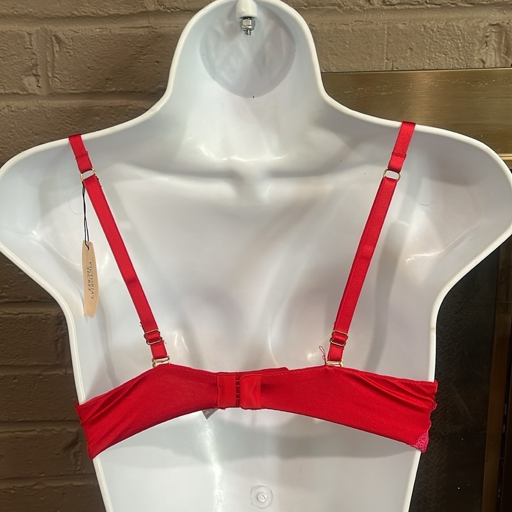 Victoria's Secret Miraculous Plunge Lace Raspberry Pink Push Up Bra 34C - Picture 4 of 5